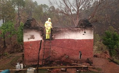 गुल्मीको धुर्कोटमा चट्याङले घर जलेर नष्ट, ६ जना विस्थापित